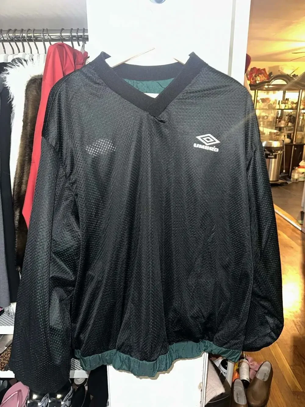 Umbro Reversible V-Neck Pullover Windbreaker Jacket